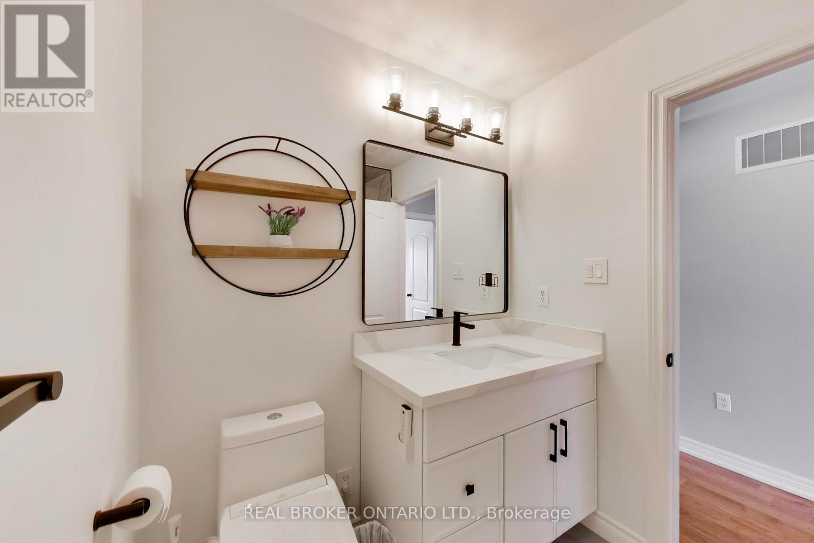 60 Mary Chapman Boulevard, Toronto (Humberlea-Pelmo Park), Ontario  M9M 0B2 - Photo 30 - W12849888