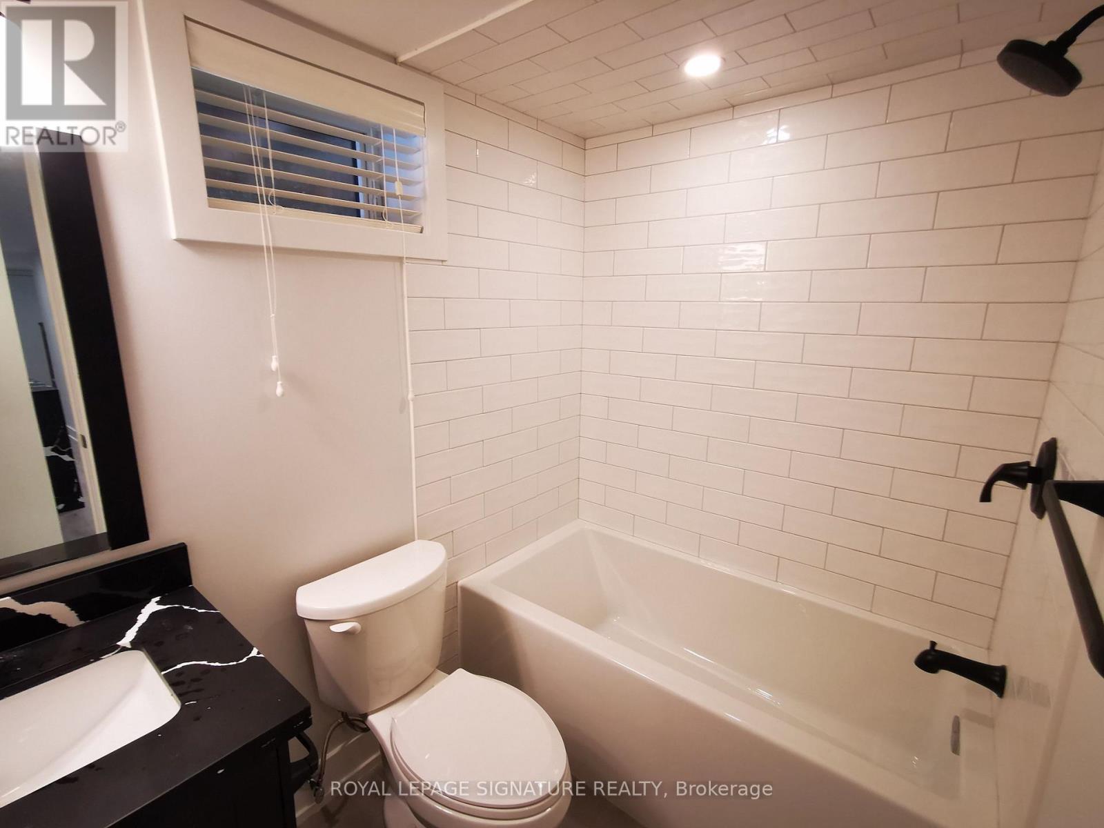 Lower - 73 Marlee Avenue, Toronto, Ontario  M6E 3B2 - Photo 10 - W12849920