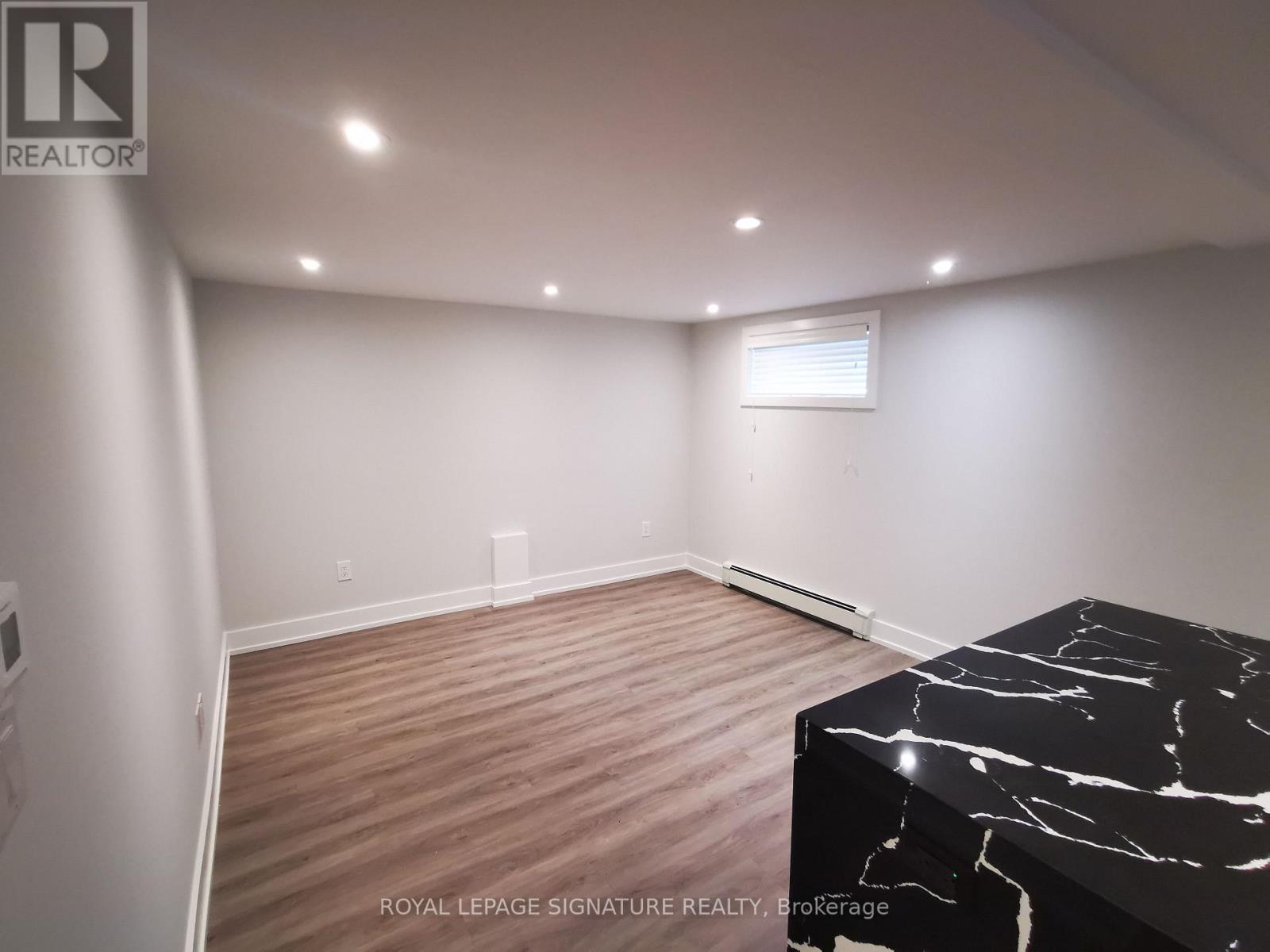 Lower - 73 Marlee Avenue, Toronto, Ontario  M6E 3B2 - Photo 8 - W12849920