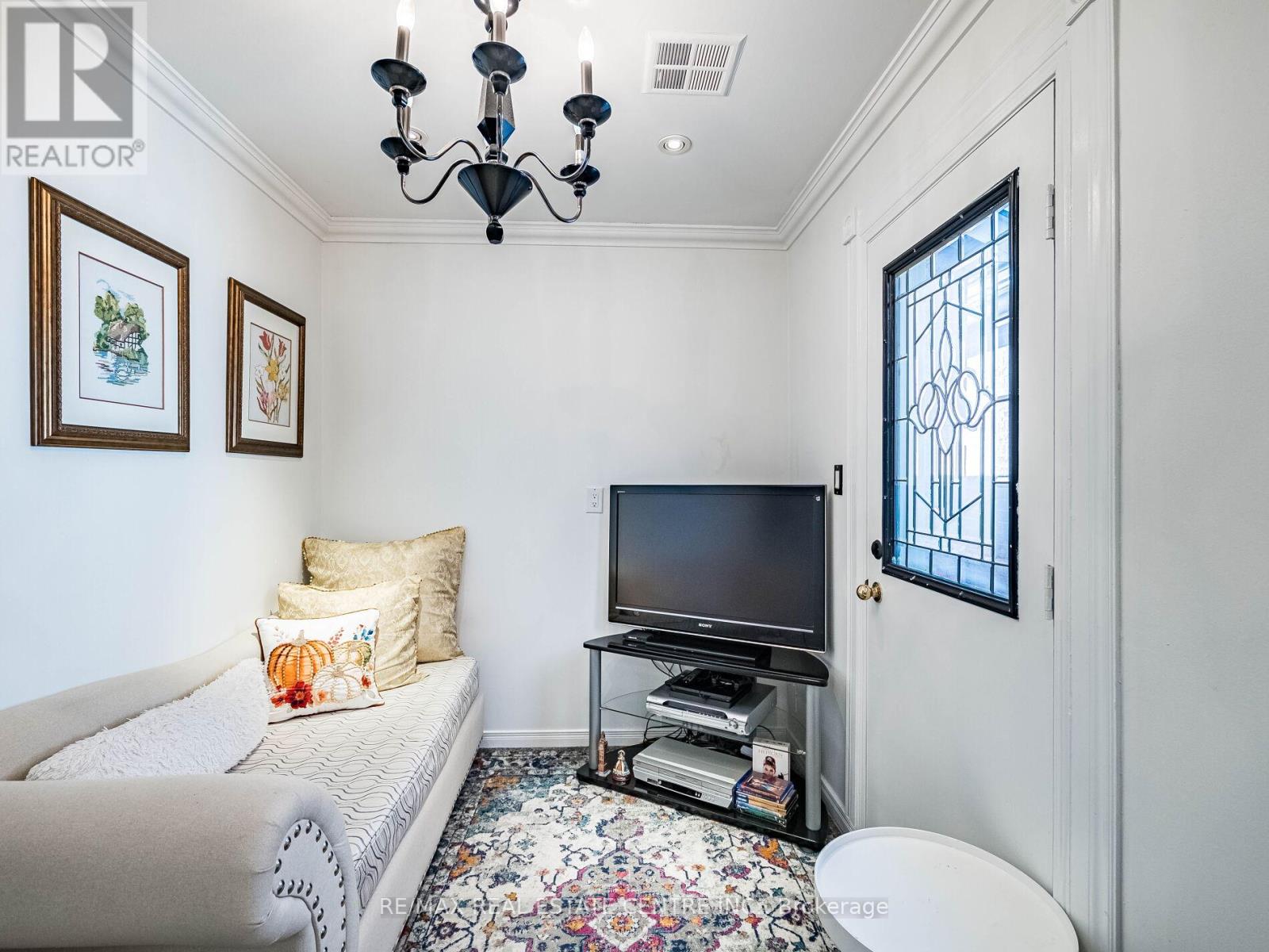 100 White Tail Crescent, Brampton, Ontario  L6Y 5B9 - Photo 12 - W12849928