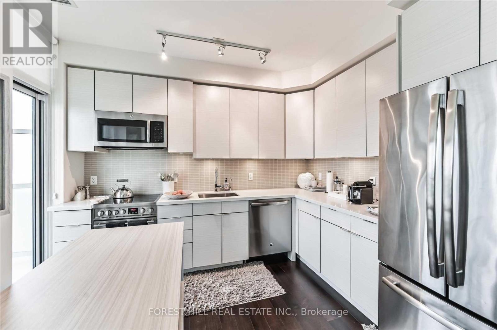 2408 - 33 Shore Breeze Drive, Toronto, Ontario  M8V 1A1 - Photo 10 - W12849930