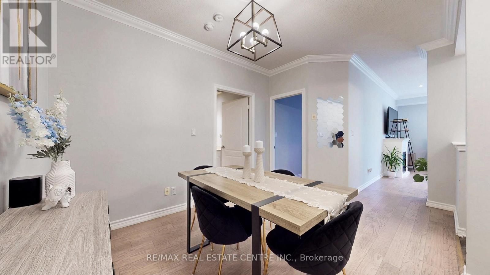 218 - 3351 Cawthra Road, Mississauga, Ontario  L5A 4N5 - Photo 8 - W12849944