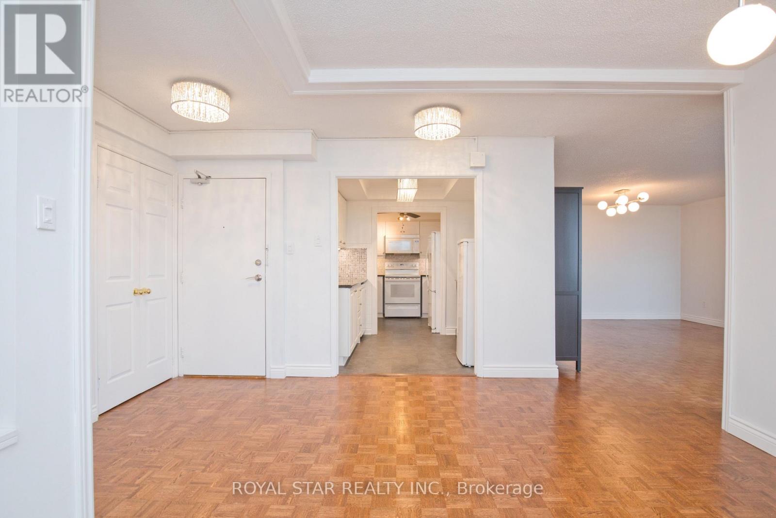 1607 - 1535 Lakeshore Road E, Mississauga, Ontario  L5E 3E2 - Photo 13 - W12849960