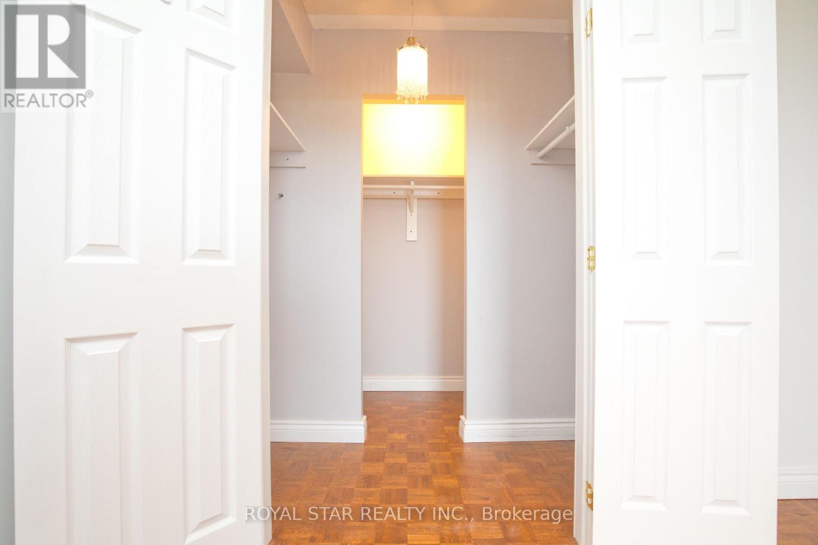 1607 - 1535 Lakeshore Road E, Mississauga, Ontario  L5E 3E2 - Photo 21 - W12849960