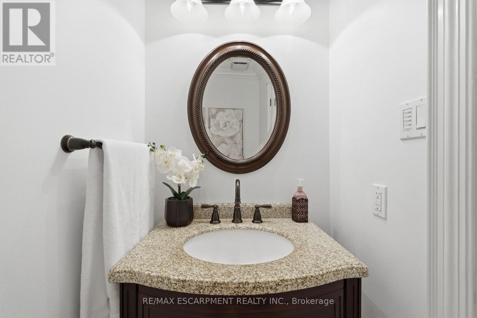 2123 Kawartha Crescent, Mississauga, Ontario  L5H 3P8 - Photo 19 - W12850012