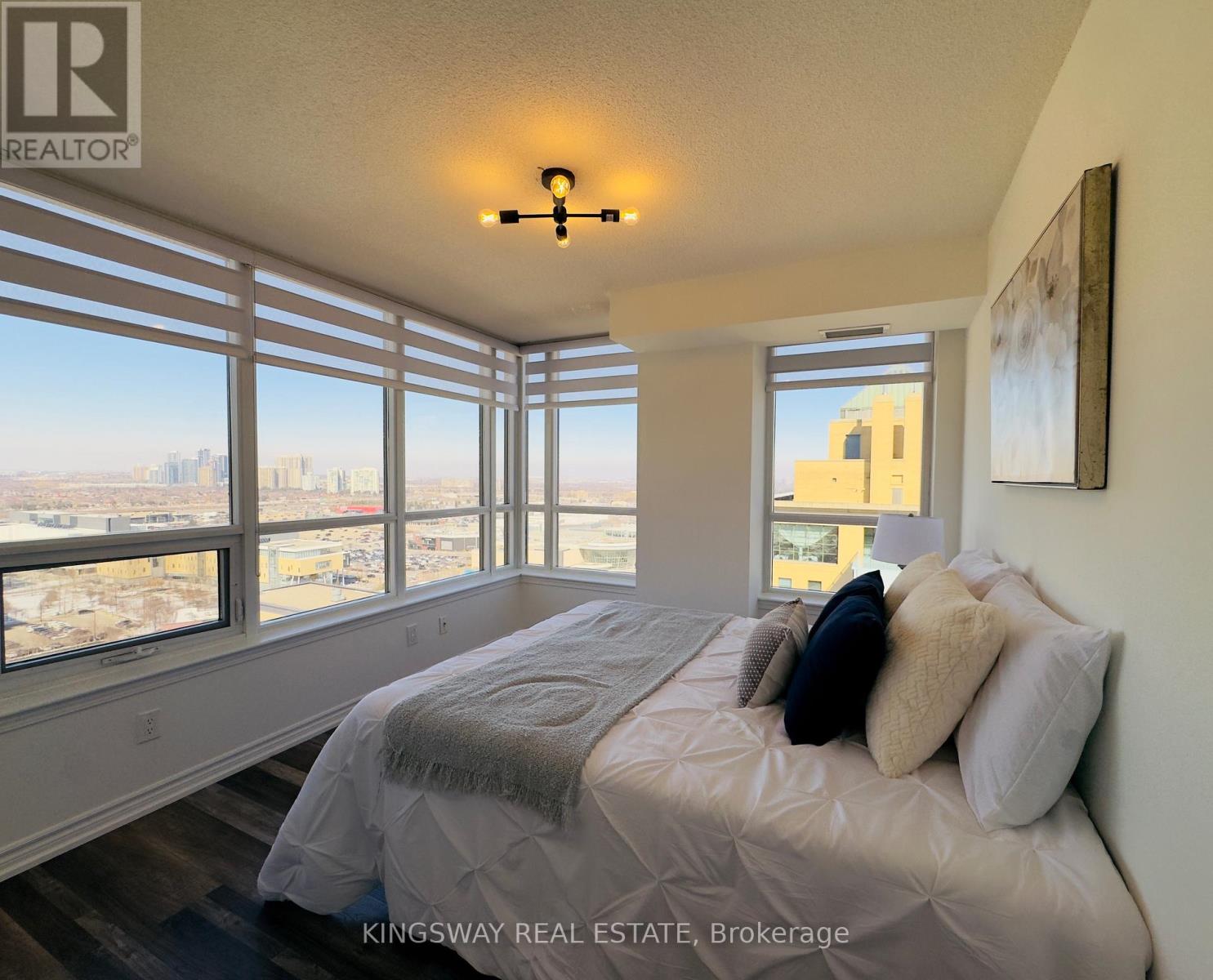 2208 - 4090 Living Arts Drive, Mississauga, Ontario  L5B 4M8 - Photo 14 - W12850024