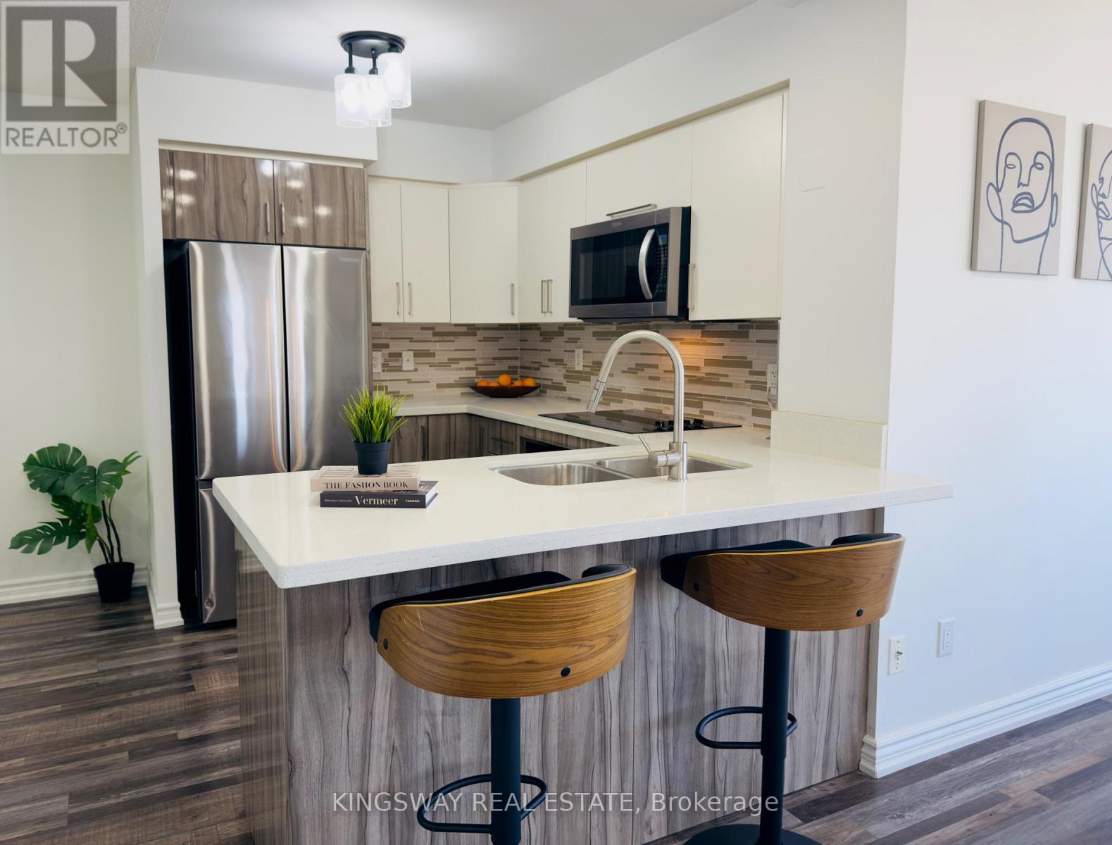 2208 - 4090 Living Arts Drive, Mississauga, Ontario  L5B 4M8 - Photo 2 - W12850024