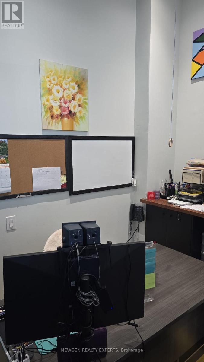 106 - 247 Queen Street E, Brampton, Ontario  L6W 0B8 - Photo 3 - W12850028