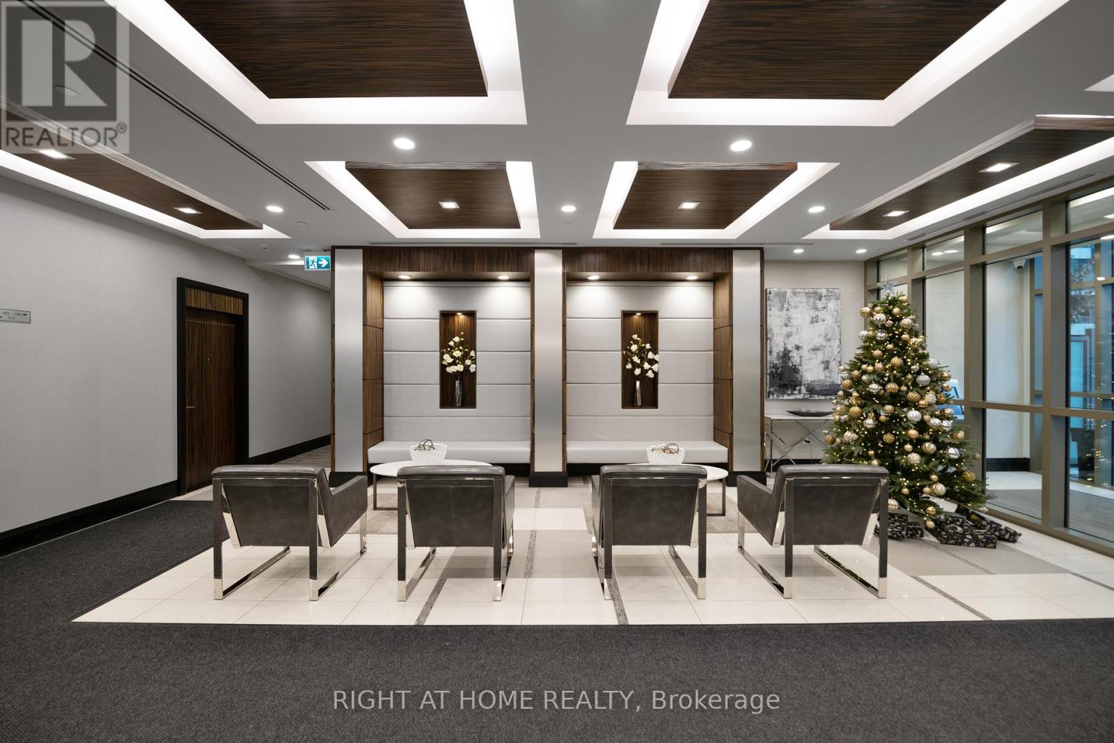 1508 - 349 Rathburn Road, Mississauga, Ontario  L5B 0G9 - Photo 2 - W12850040