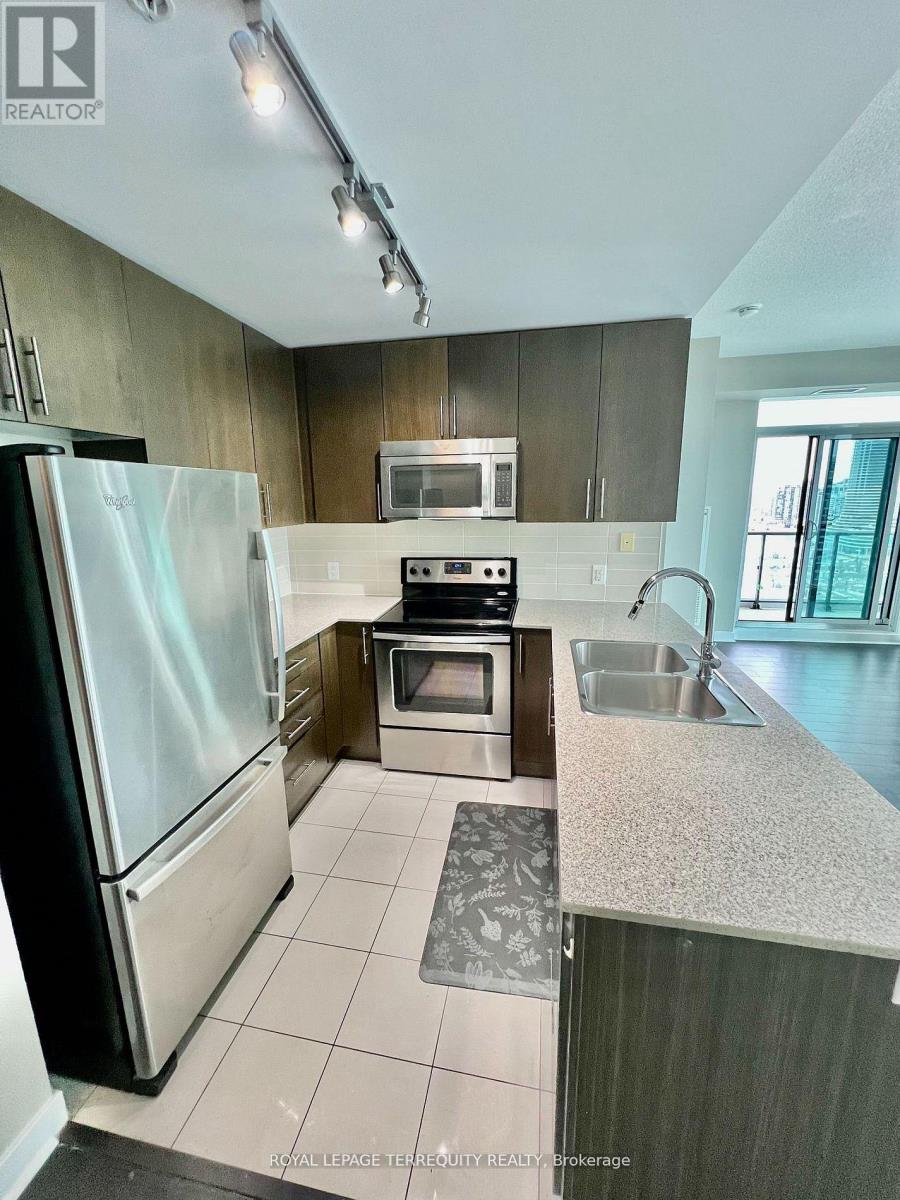 2011 - 3985 Grand Park Drive, Mississauga, Ontario  L5B 0H8 - Photo 6 - W12850076