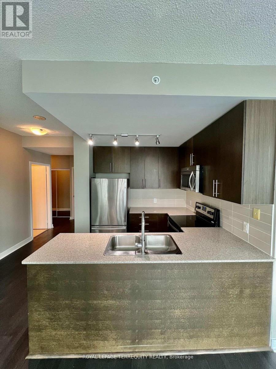 2011 - 3985 Grand Park Drive, Mississauga, Ontario  L5B 0H8 - Photo 7 - W12850076