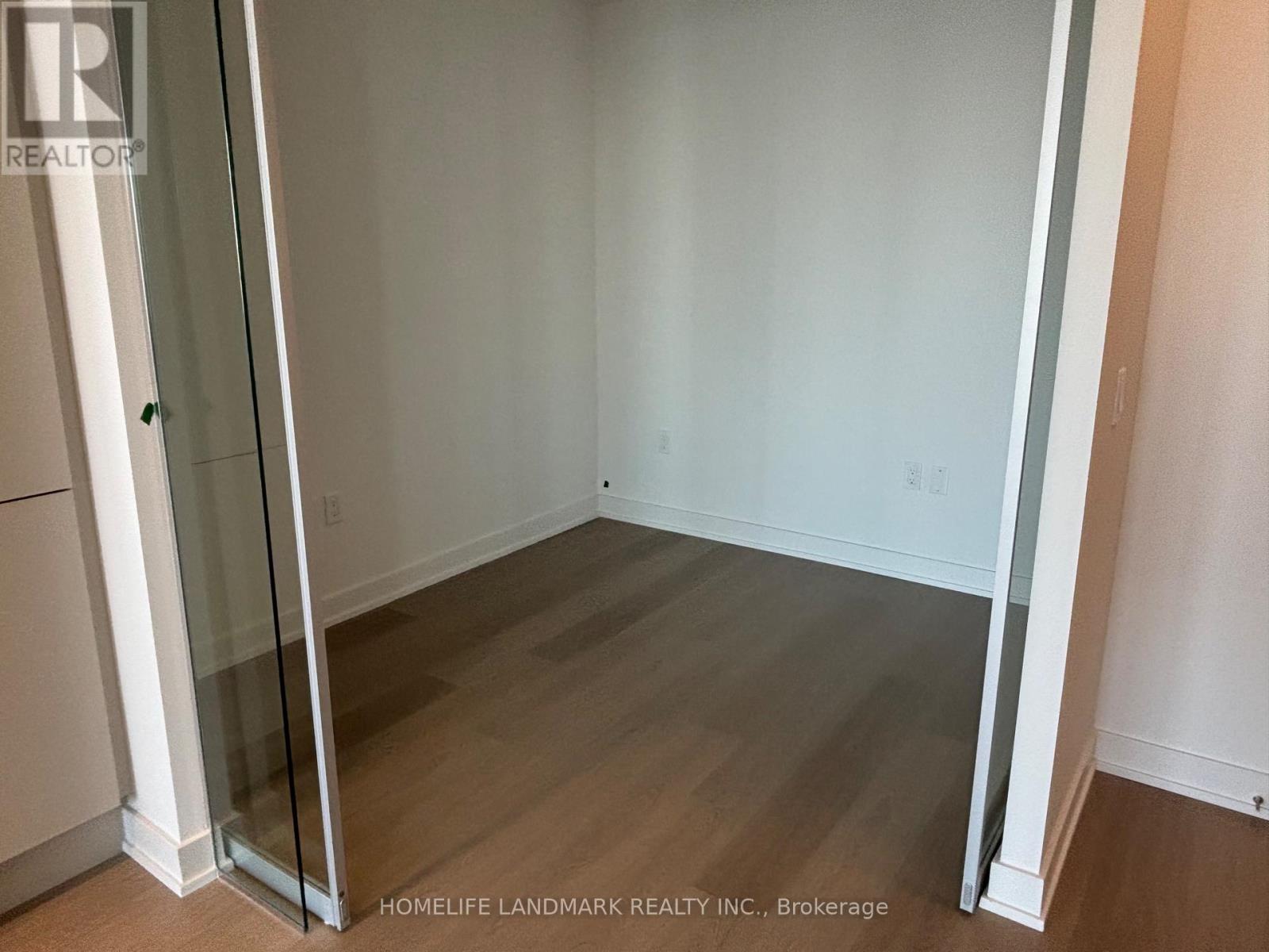 3812 - 448 Burnhamthorpe Road, Mississauga, Ontario  L5B 0R4 - Photo 8 - W12850102