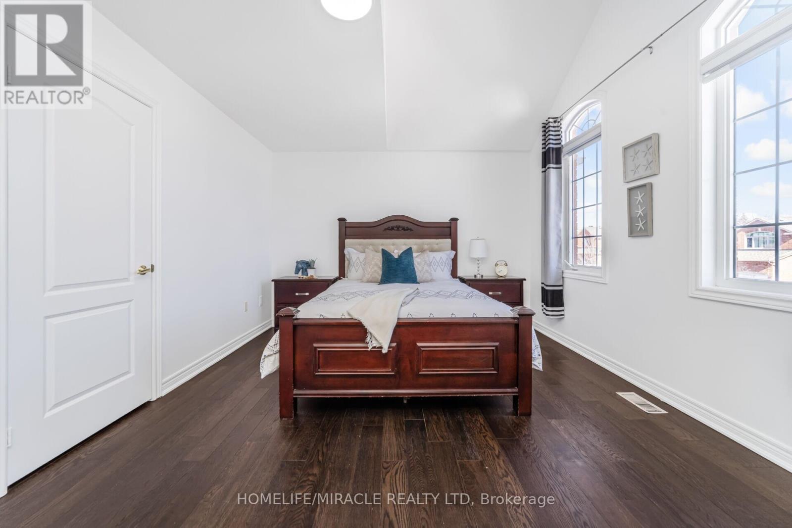 49 Cross Country Boulevard, Caledon, Ontario  L7E 2N6 - Photo 23 - W12850136