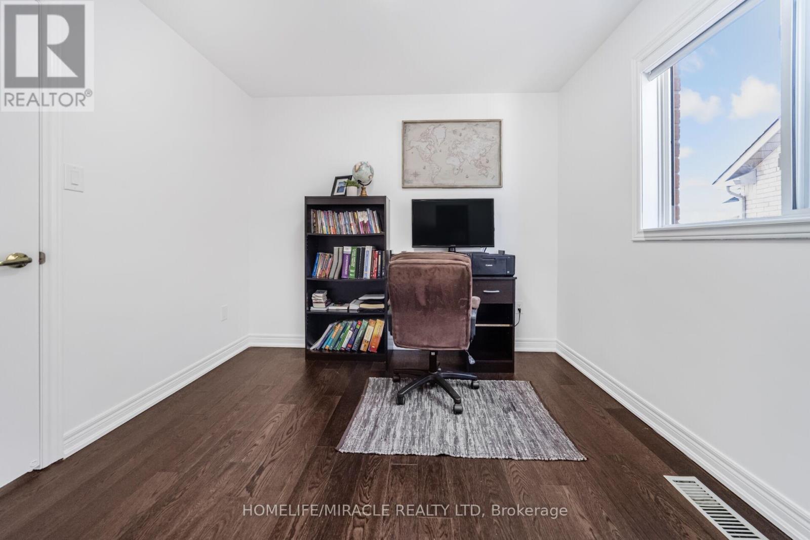 49 Cross Country Boulevard, Caledon, Ontario  L7E 2N6 - Photo 32 - W12850136