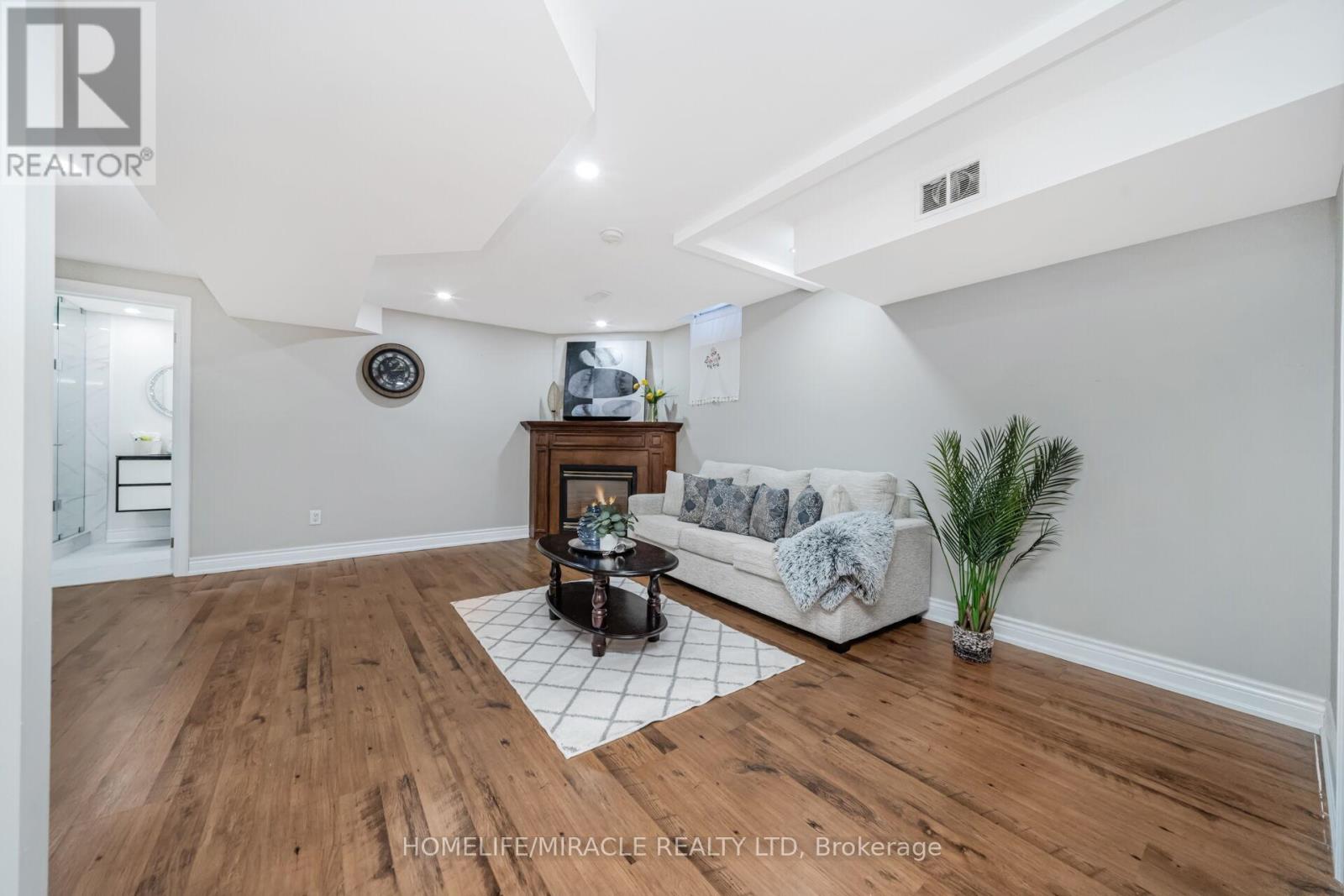 49 Cross Country Boulevard, Caledon, Ontario  L7E 2N6 - Photo 40 - W12850136