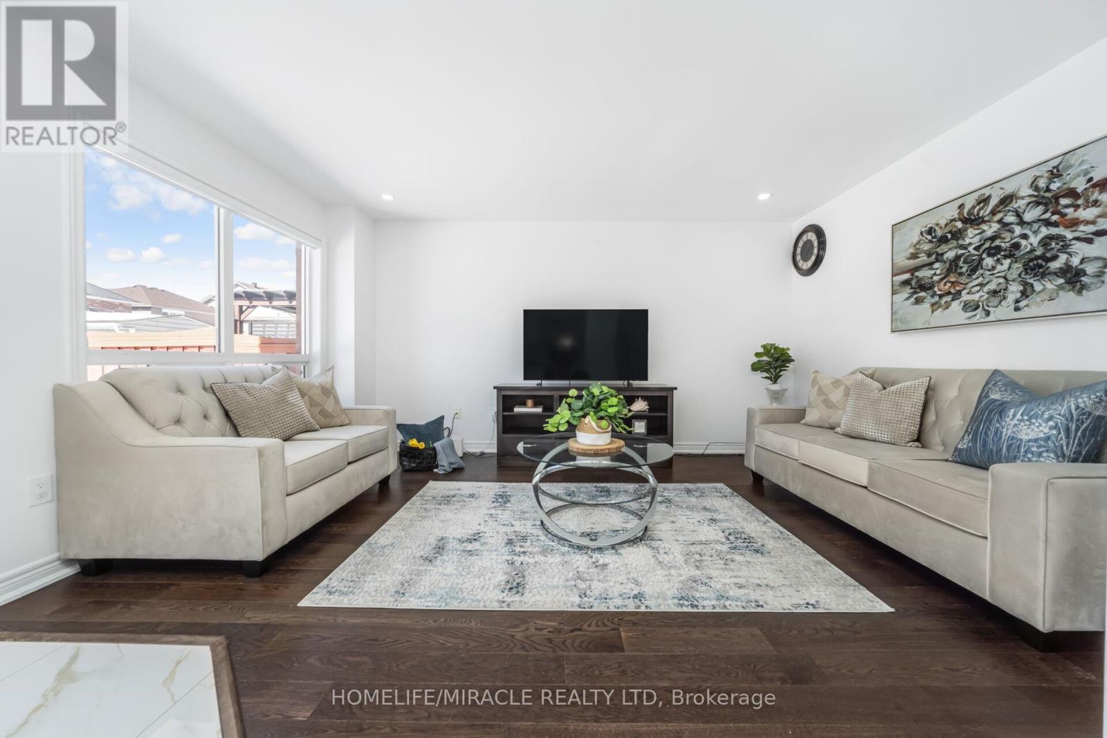 49 Cross Country Boulevard, Caledon, Ontario  L7E 2N6 - Photo 9 - W12850136