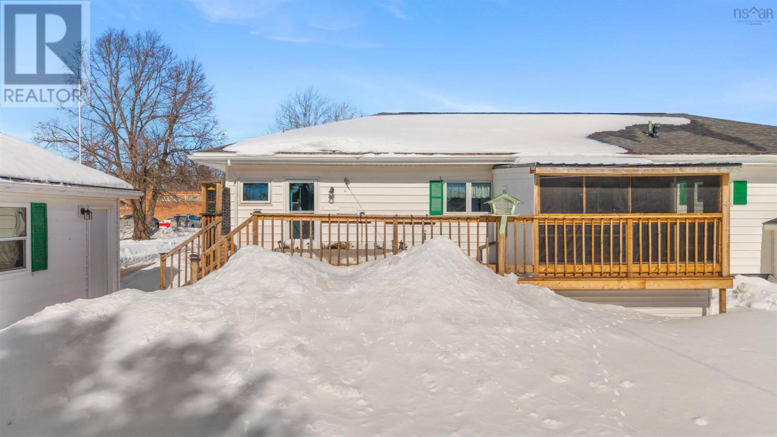 209 Louise Street, Pictou, Nova Scotia  B0K 1H0 - Photo 2 - 202603917