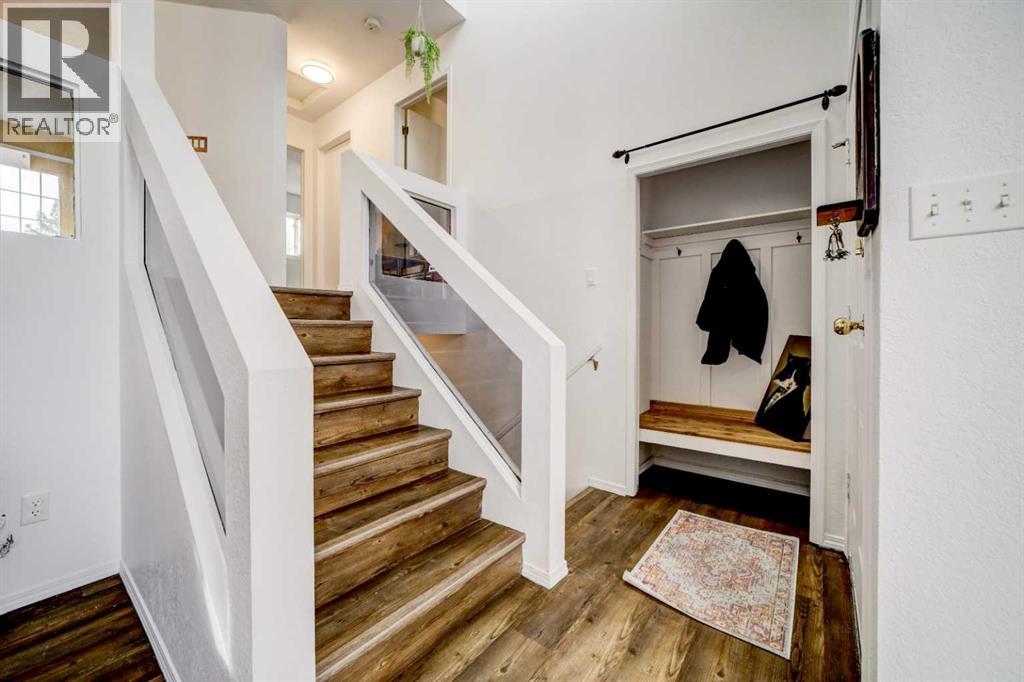 213 Mt Blakiston Road W, Lethbridge, Alberta  T1K 6M3 - Photo 3 - A2286446