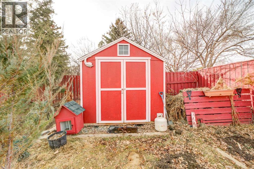 213 Mt Blakiston Road W, Lethbridge, Alberta  T1K 6M3 - Photo 33 - A2286446