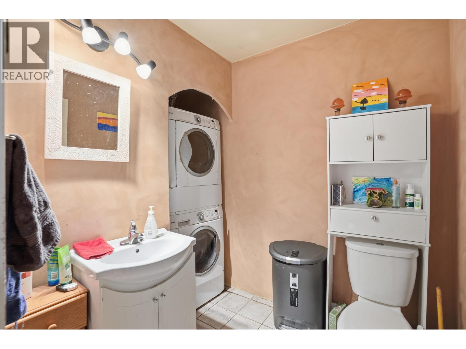 B 403 Alder Street, North Vancouver, British Columbia  V7L 1A9 - Photo 11 - R3095917