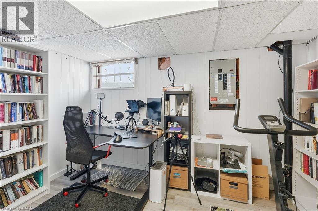 130 Riverdale Drive, Hamilton, Ontario  L8E 1K4 - Photo 34 - 40806708