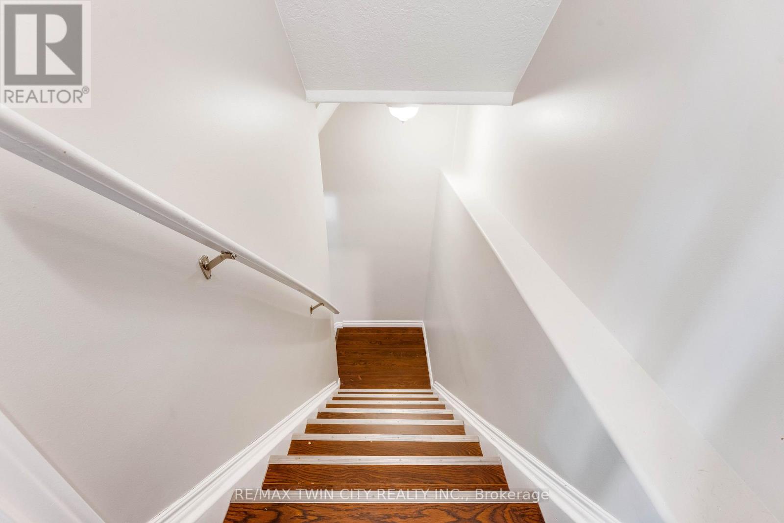 160 Prosperity Drive, Kitchener, Ontario  N2E 4E5 - Photo 27 - X12849932