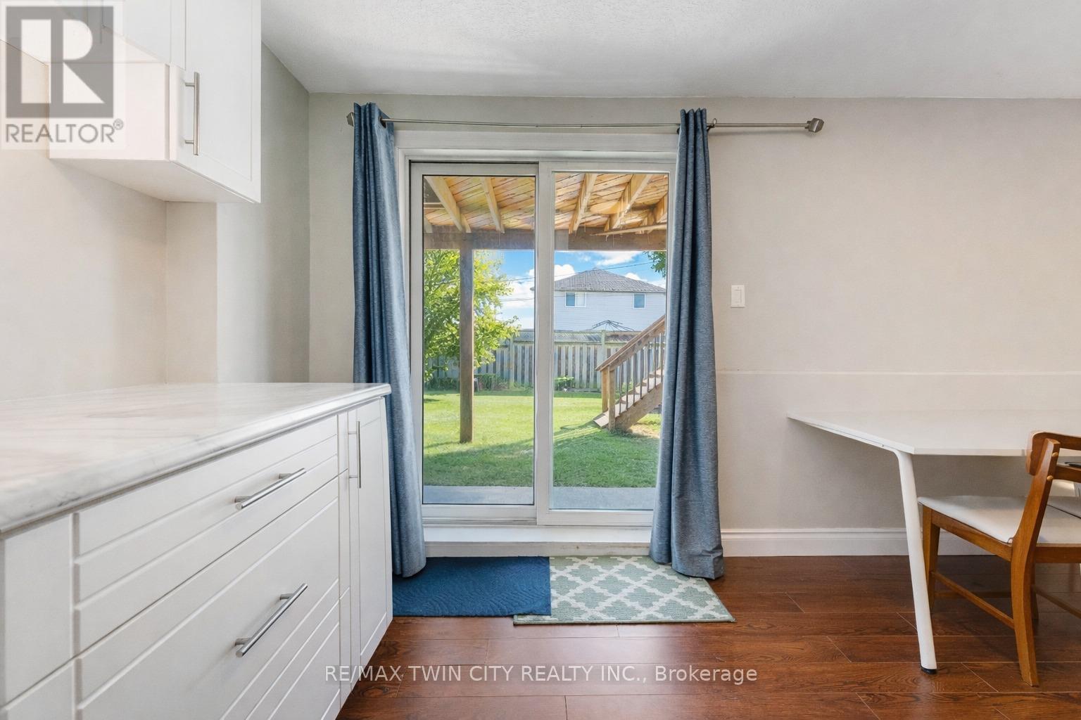 160 Prosperity Drive, Kitchener, Ontario  N2E 4E5 - Photo 29 - X12849932