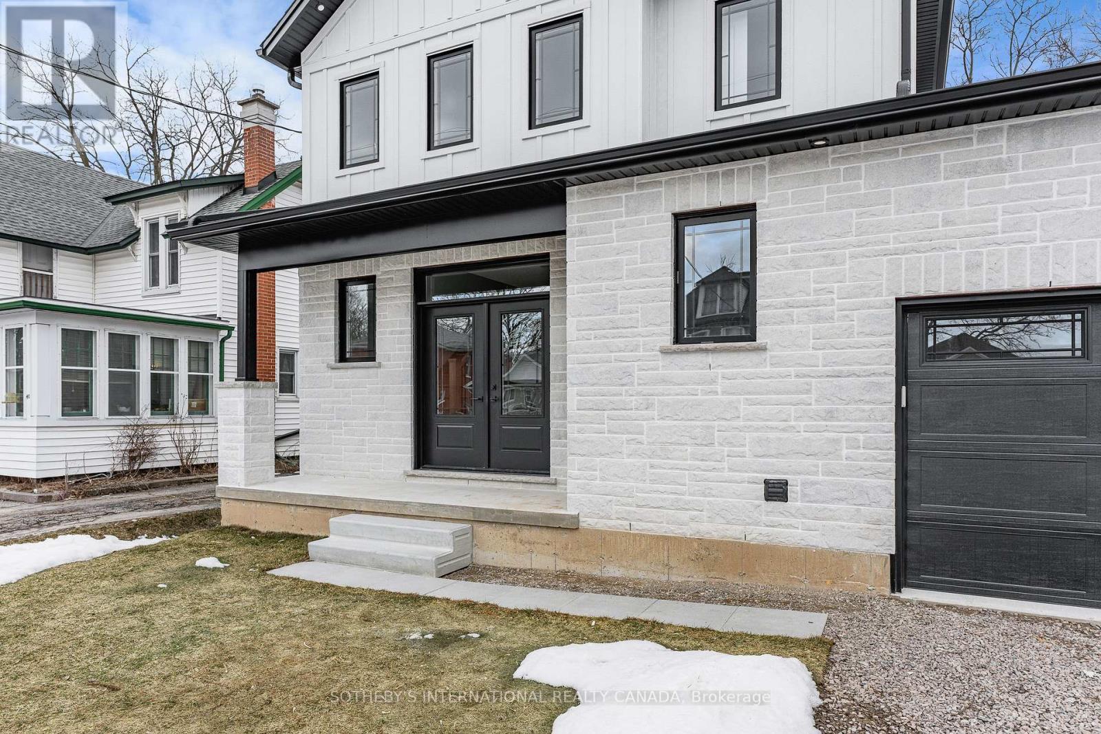 42 Rich Avenue, Cambridge, Ontario  N1R 2A5 - Photo 3 - X12849996