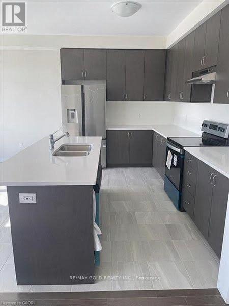 117 Leslie Davis Street, North Dumfries, Ontario  N0B 1E0 - Photo 3 - X12850020