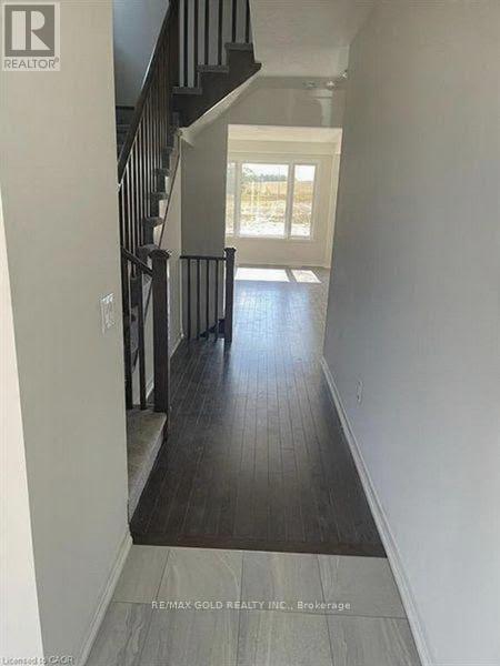 117 Leslie Davis Street, North Dumfries, Ontario  N0B 1E0 - Photo 6 - X12850020