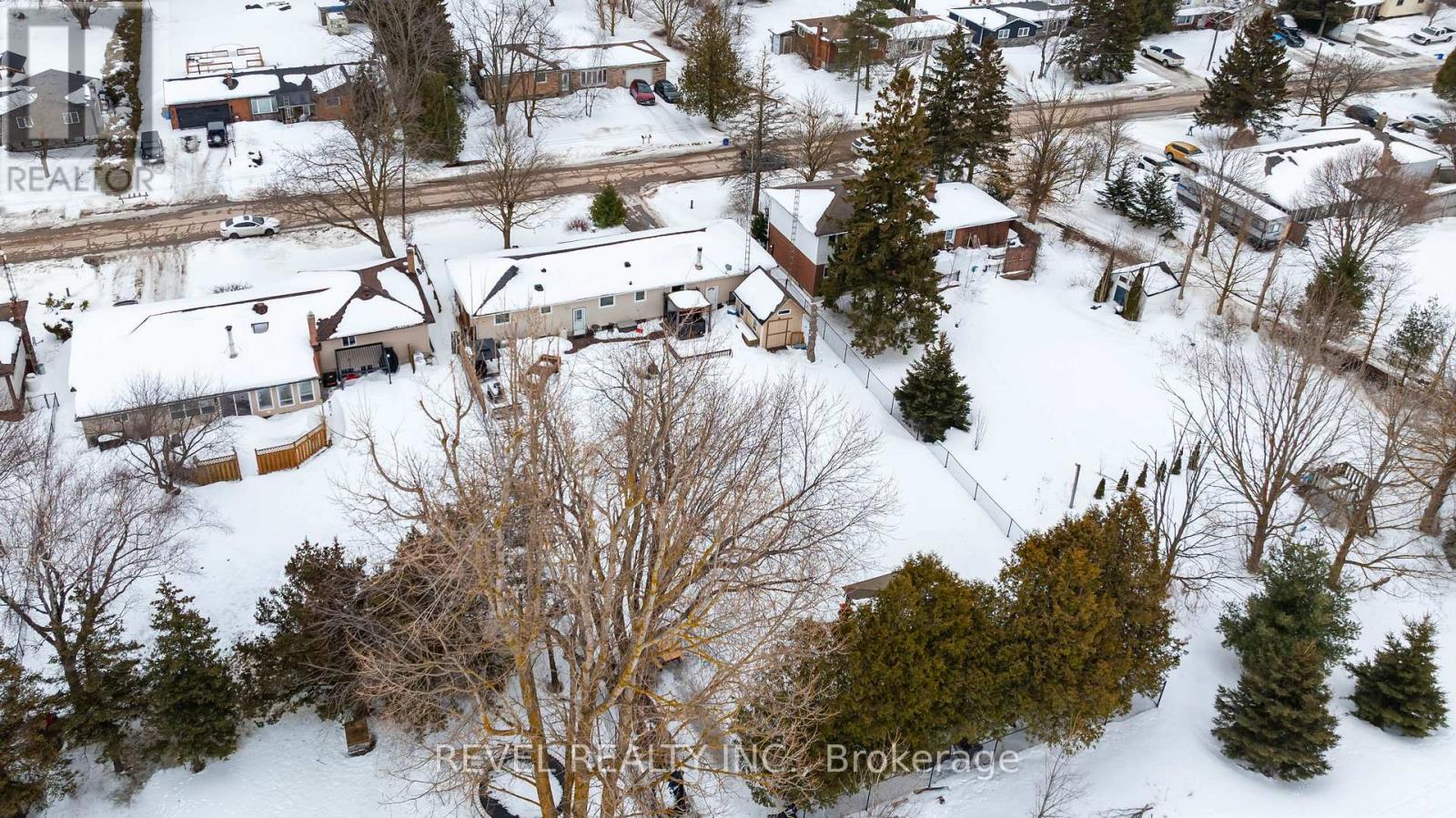 12 Victoria Boulevard, East Garafraxa, Ontario  L9W 7L6 - Photo 34 - X12850056