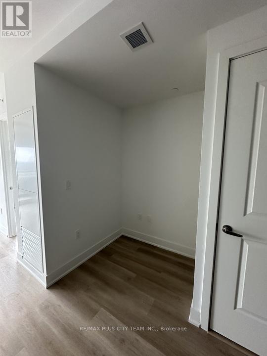 1003 - 575 Conklin Road, Brantford, Ontario  N3T 0Y2 - Photo 8 - X12850070