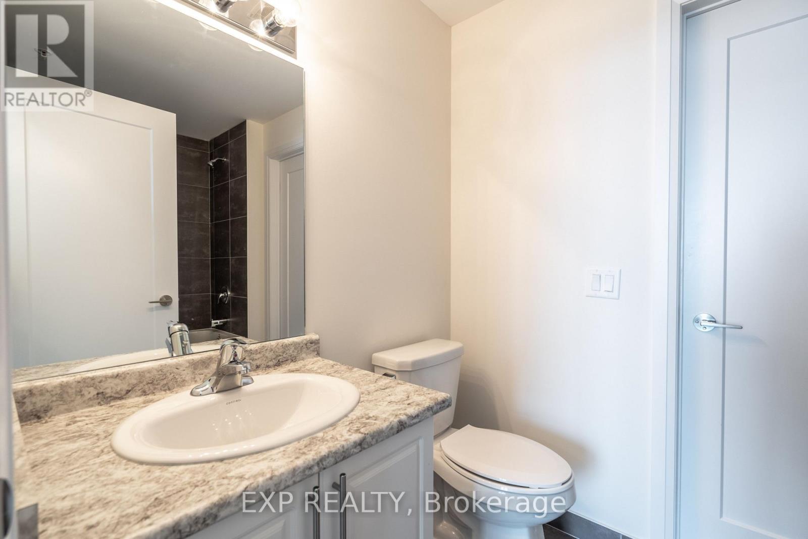 213 - 16 Concord Place, Grimsby, Ontario  L3M 0J1 - Photo 17 - X12850080