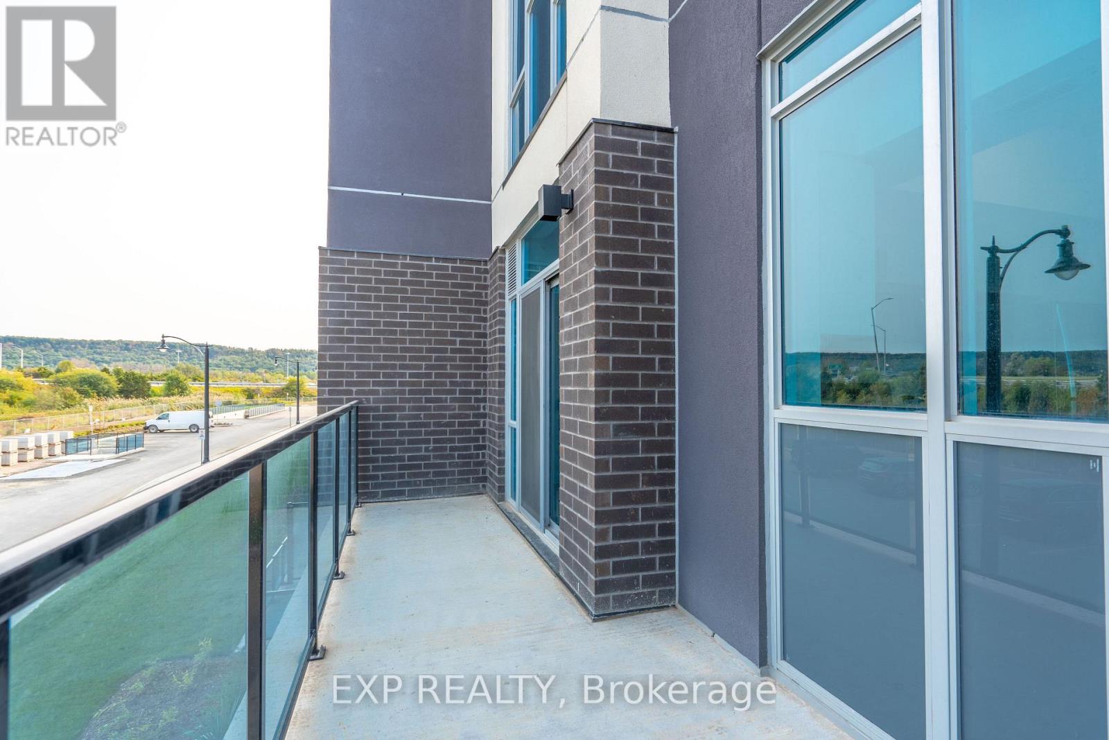 213 - 16 Concord Place, Grimsby, Ontario  L3M 0J1 - Photo 24 - X12850080