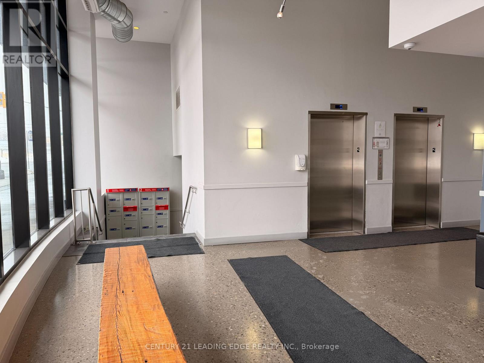 1308 - 1 Victoria Street S, Kitchener, Ontario  N2G 0B5 - Photo 4 - X12850114