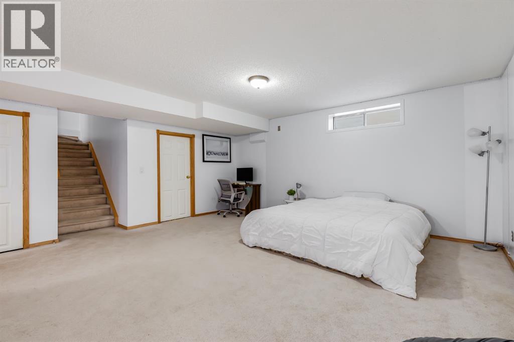 120 Hidden Ranch Crescent Nw, Calgary, Alberta  T3A 5W4 - Photo 30 - A2287975