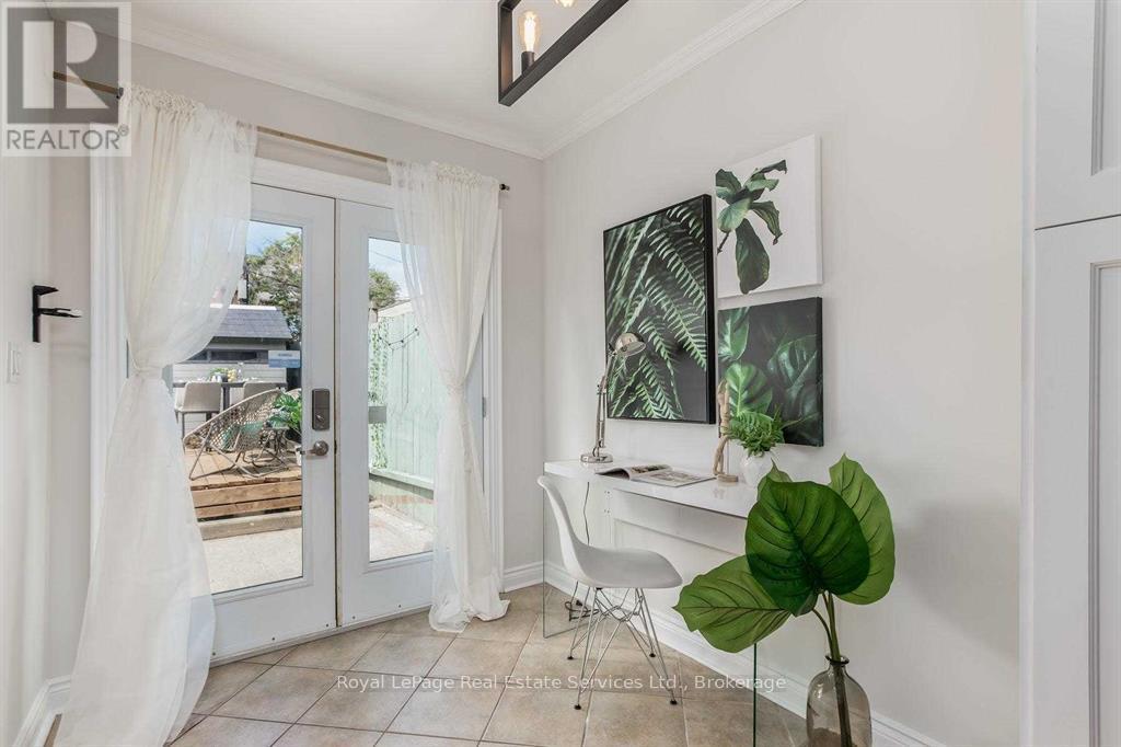 148 Major Street, Toronto, Ontario  M5S 2L2 - Photo 4 - C12850220