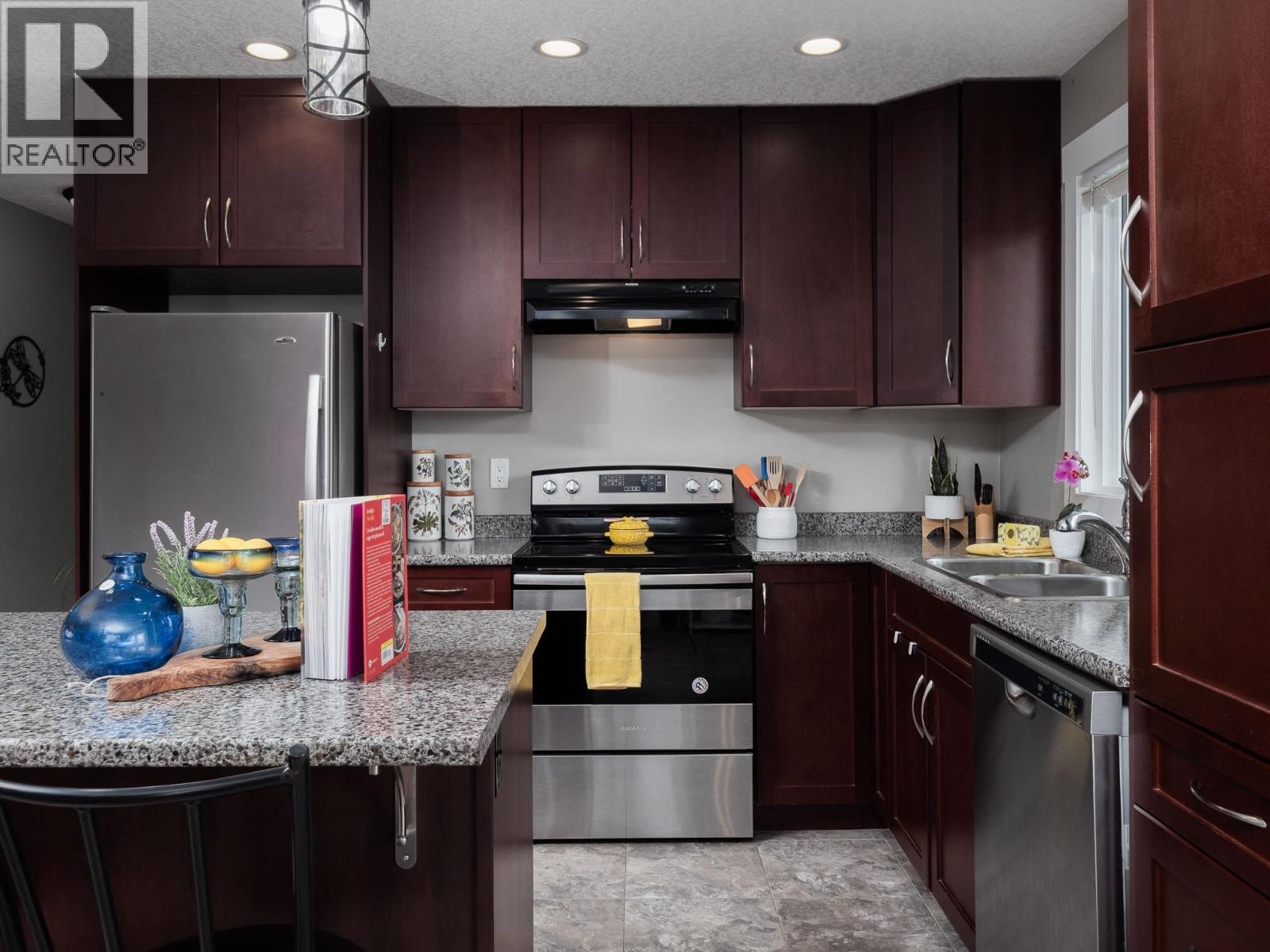 5439 Woodvalley Drive, Prince George, British Columbia  V2K 5A6 - Photo 12 - R3096566