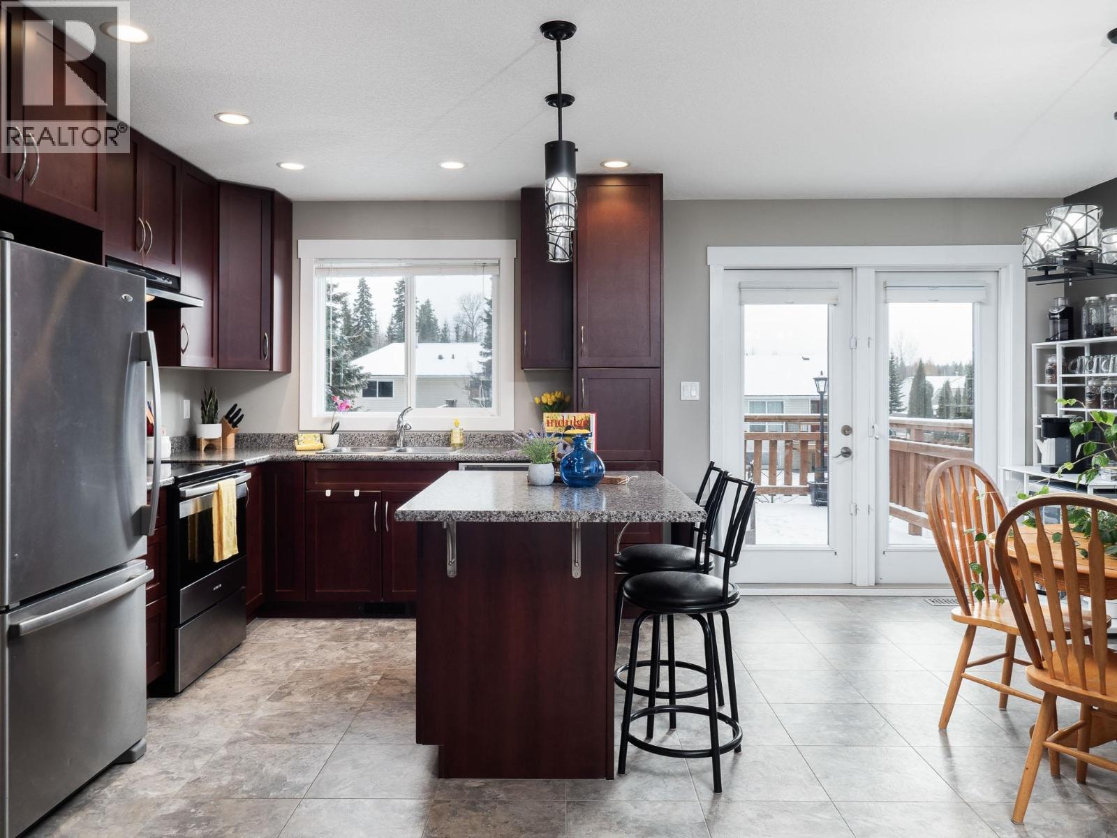 5439 Woodvalley Drive, Prince George, British Columbia  V2K 5A6 - Photo 9 - R3096566