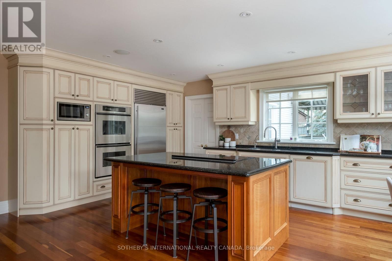 91 Fairway Heights Drive, Markham (Bayview Fairway-Bayview Country Club Estates), Ontario  L3T 3A7 - Photo 12 - N12591880