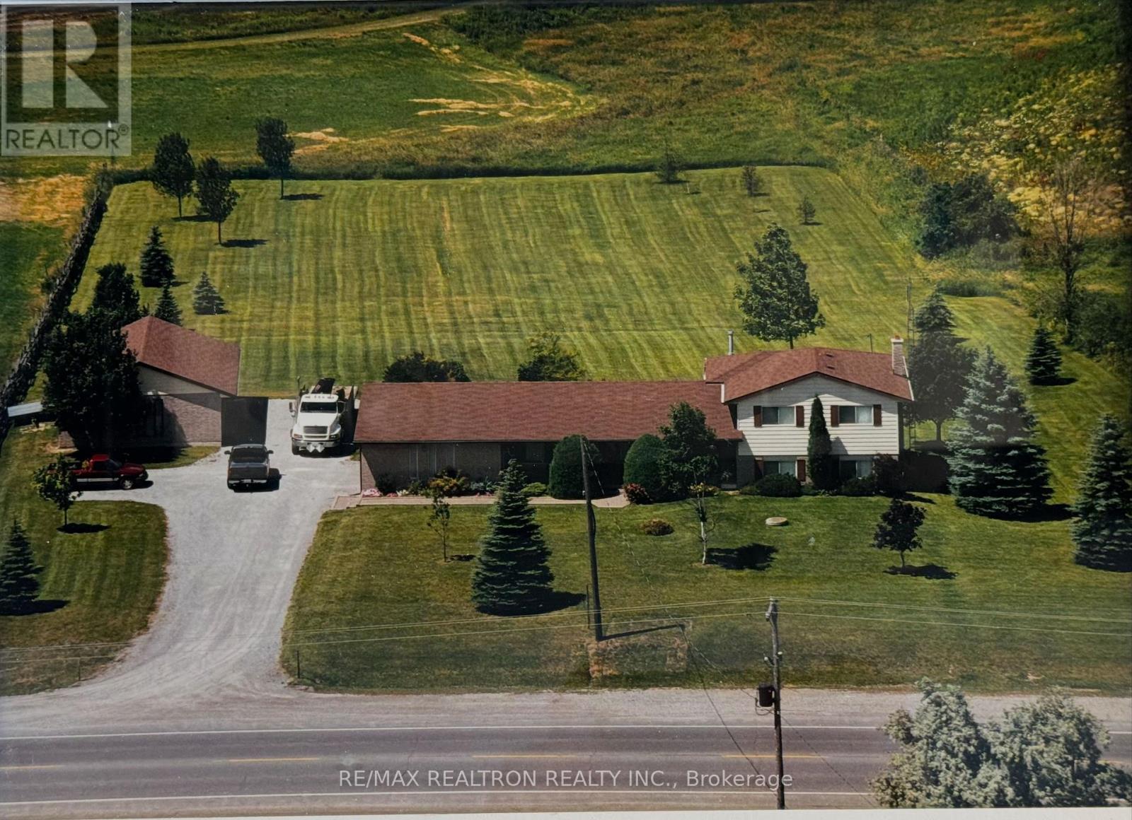 21084 Woodbine Avenue, East Gwillimbury, Ontario  L0G 1R0 - Photo 38 - N12848922