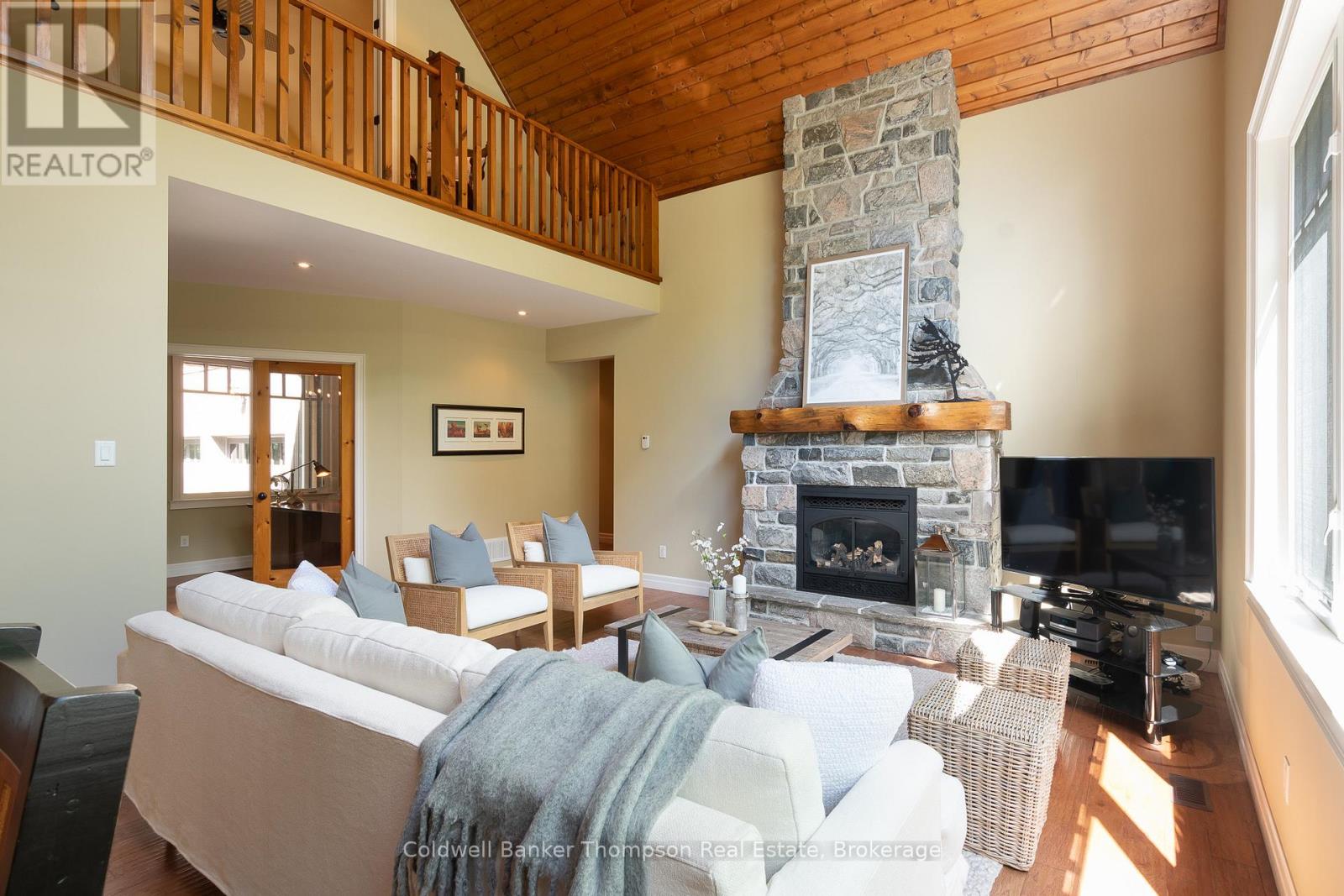 11 Forest Hill Lane, Huntsville, Ontario  P1H 2N5 - Photo 11 - X12850234