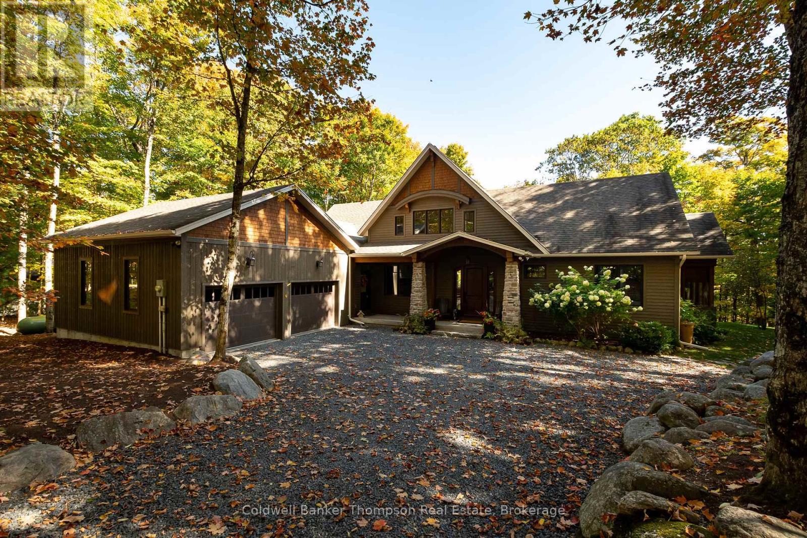 11 Forest Hill Lane, Huntsville, Ontario  P1H 2N5 - Photo 2 - X12850234