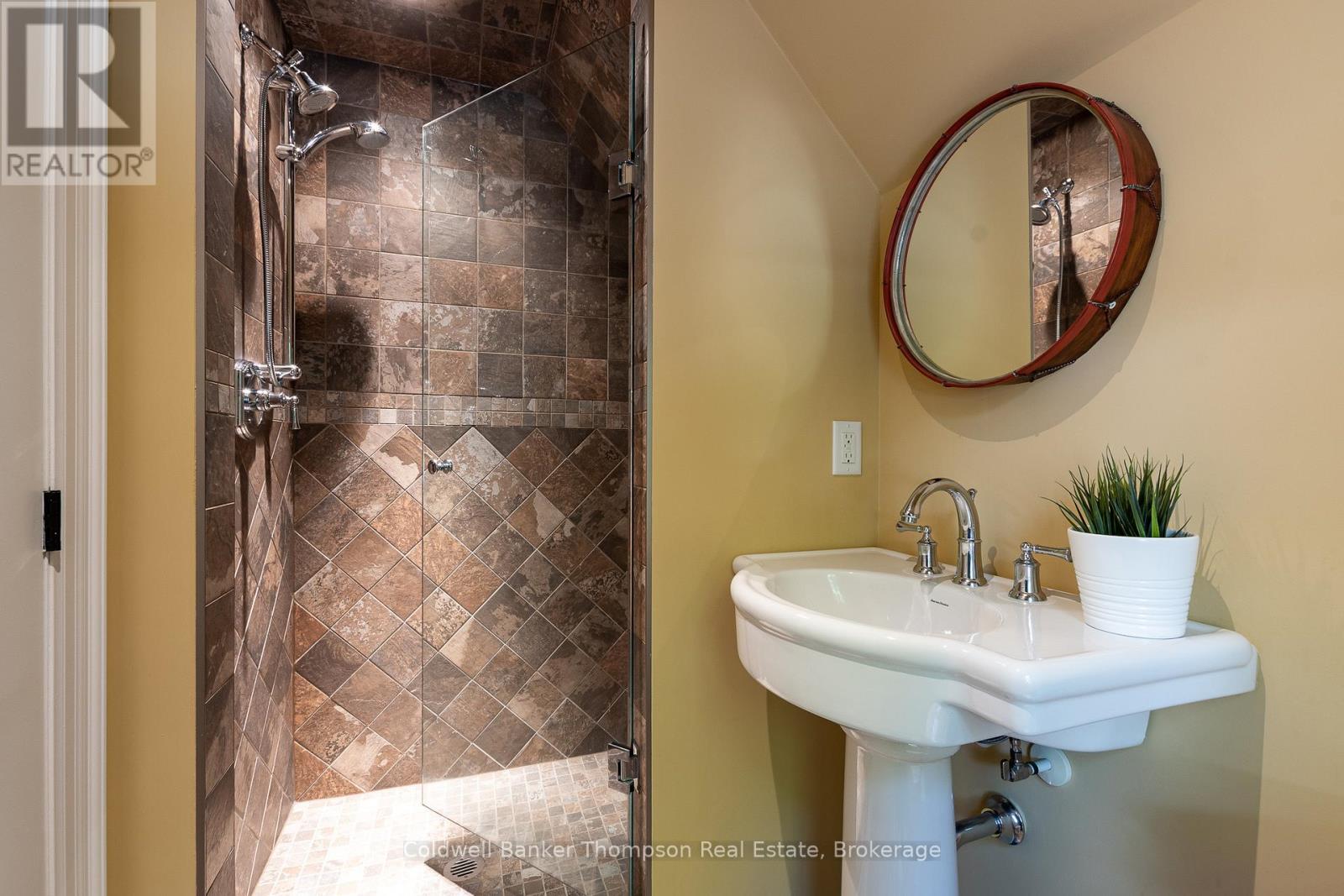 11 Forest Hill Lane, Huntsville, Ontario  P1H 2N5 - Photo 31 - X12850234