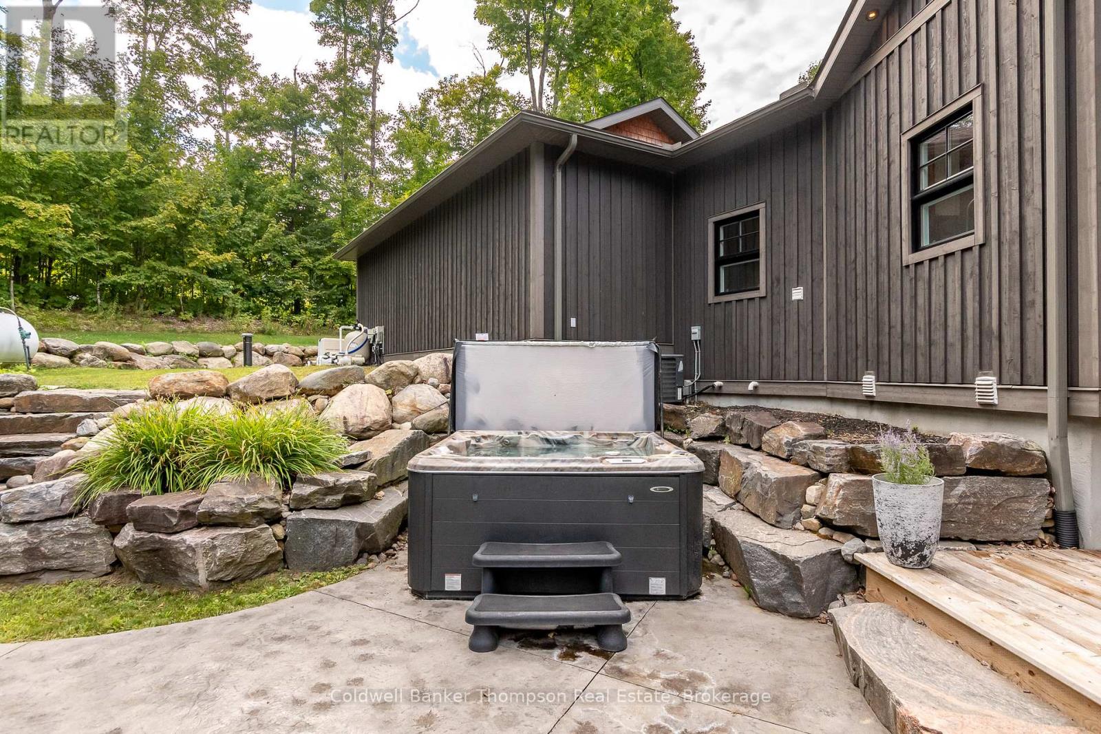 15 Forest Hill Lane, Huntsville, Ontario  P1H 2N5 - Photo 37 - X12850300