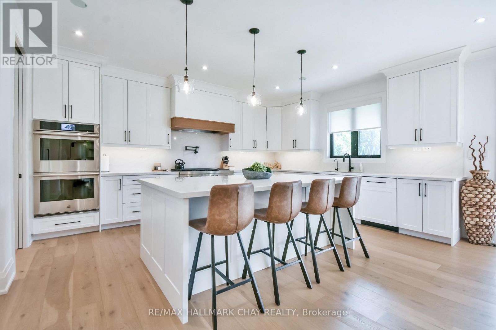 1 Morrison Place, Springwater, Ontario  L9X 2A6 - Photo 5 - S12675724