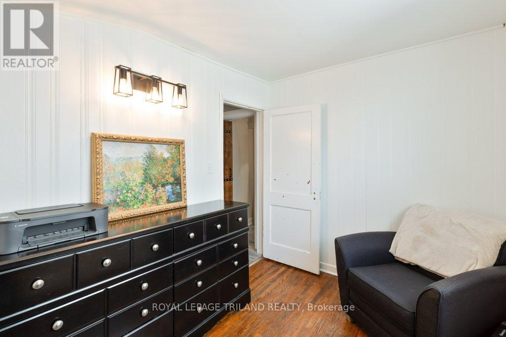 Photo 19 of 41 for 80 Edward Street