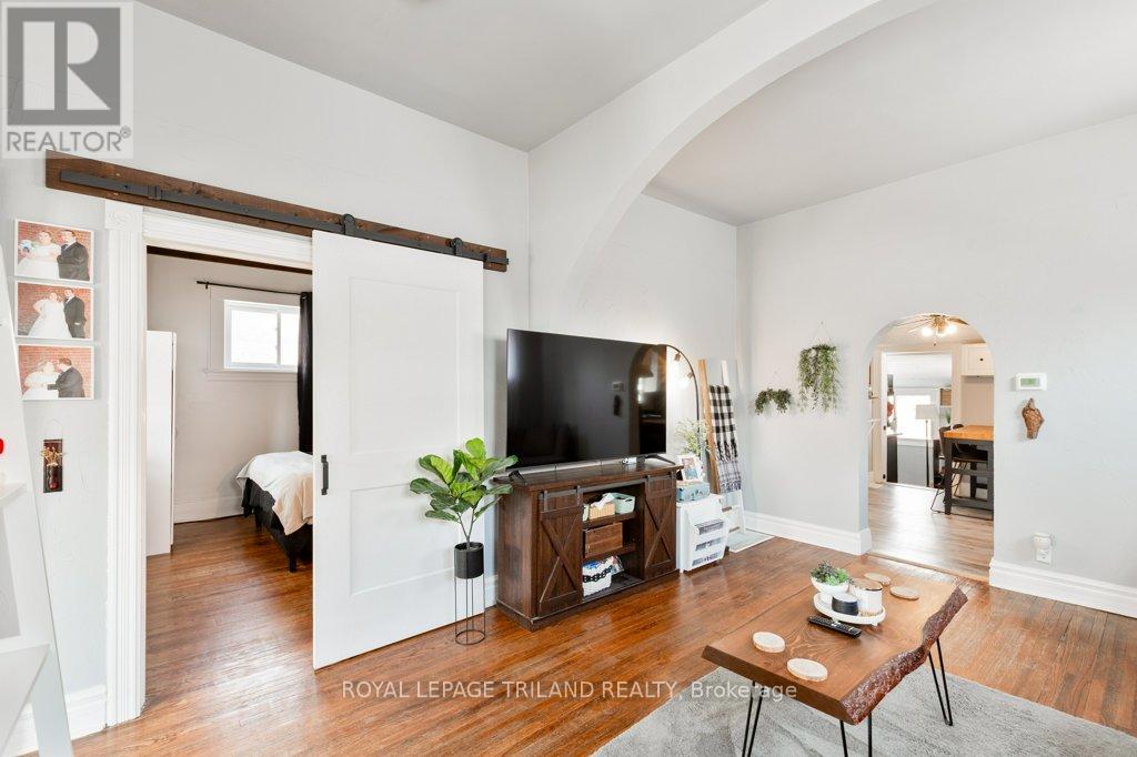 Photo 9 of 41 for 80 Edward Street