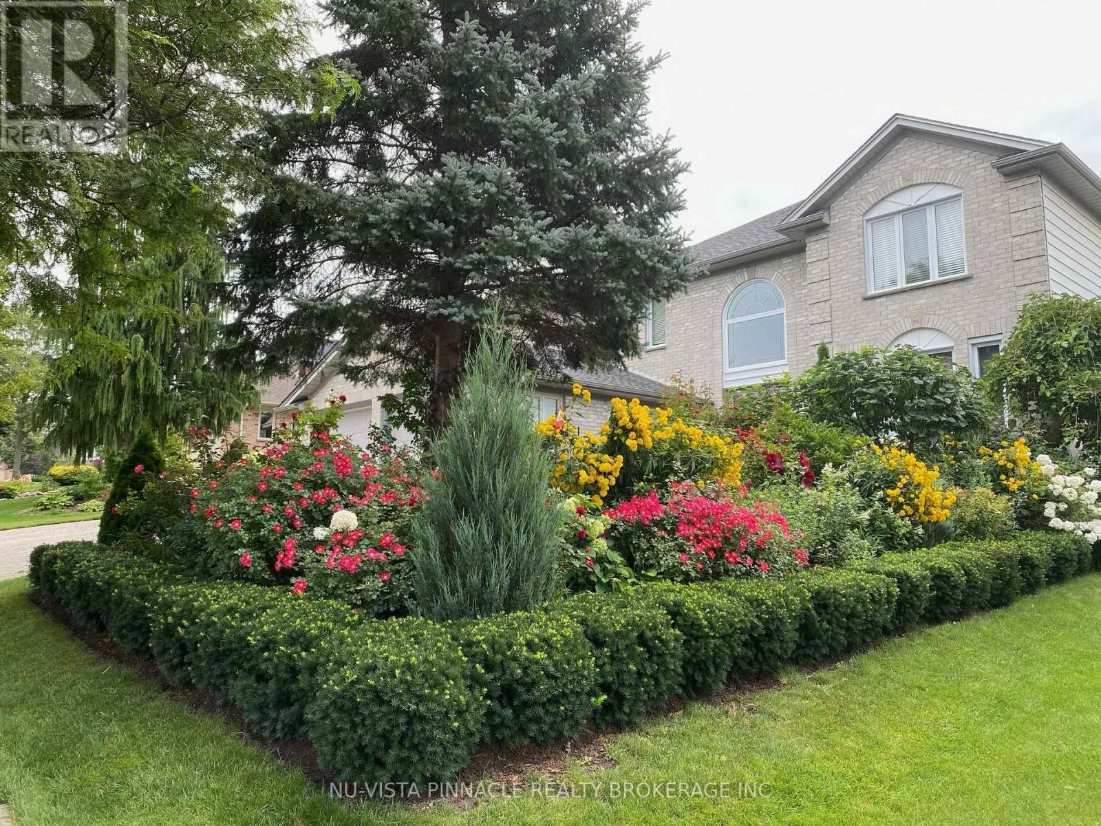 532 Rosecliffe Terrace, London South, Ontario  N6K 4H6 - Photo 3 - X12850008