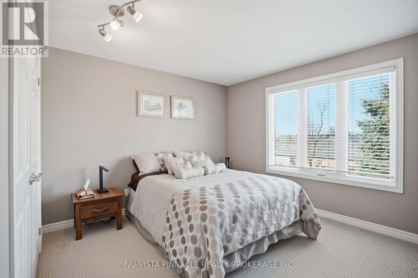 532 Rosecliffe Terrace, London South, Ontario  N6K 4H6 - Photo 28 - X12850008